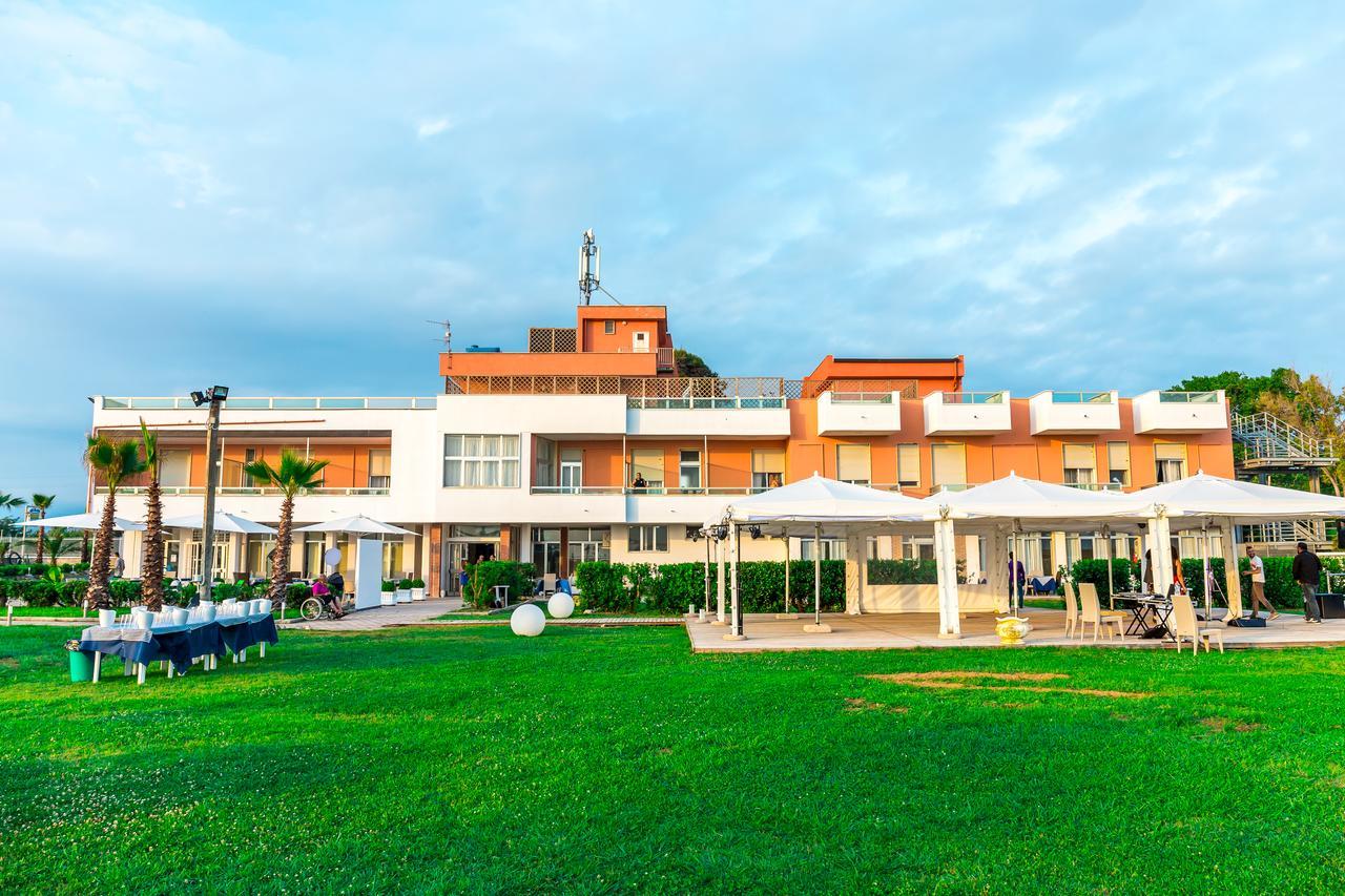 Sunrise Accessible Resort Battipaglia Zewnętrze zdjęcie